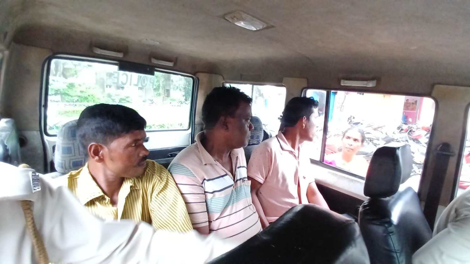 ভাতারে একাধিক তৃণমূল কর্মীর বাড়িতে ভাঙচুরের অভিযোগ, গ্রেপ্তার ৩ 