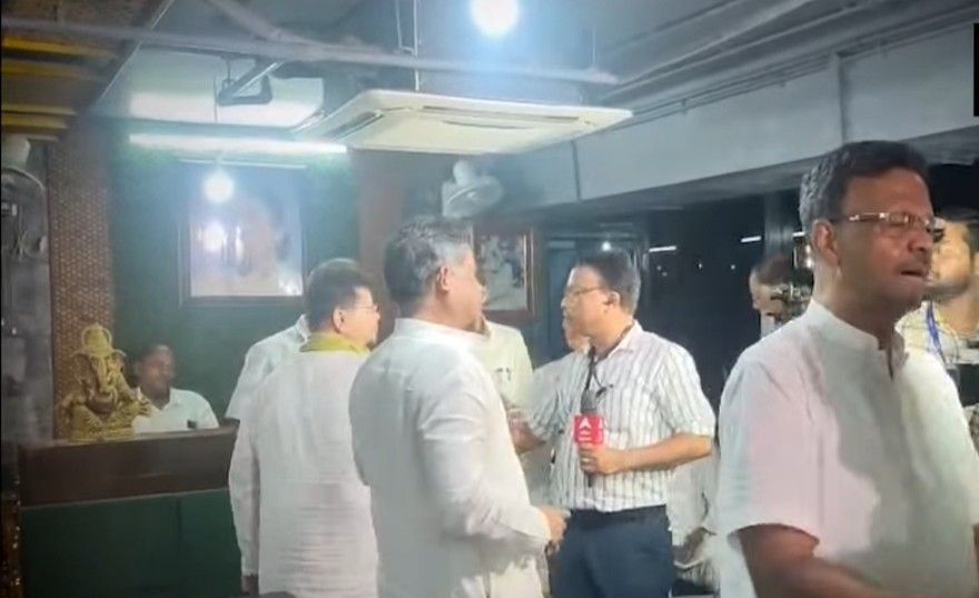 তৃণমূল ভবনের দখল নিল ঋতব্রত গোষ্ঠী, ‘আসল তৃণমূল’ বনাম ‘কালীঘাট তৃণমূল’-এর লড়াই তুঙ্গে 