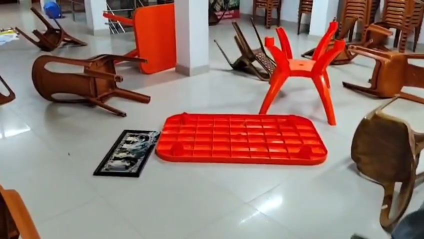 মেমারির বিজেপি বিধায়ক মানব গুহর সহায়তা কেন্দ্রে ভাঙচুরের অভিযোগ দলেরই অন্য গোষ্ঠীর বিরুদ্ধে