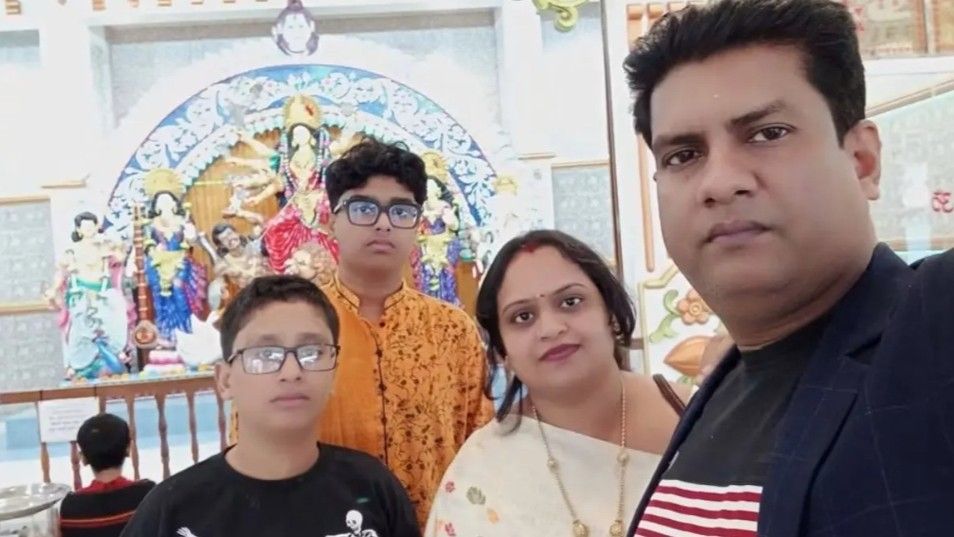 রংপুরের পর এবারে চাঁদপুর, স্ত্রী ও দুই নাবালক সন্তানসহ  নিখোঁজ হয়ে গেলেন হিন্দু ব্যবসায়ী  