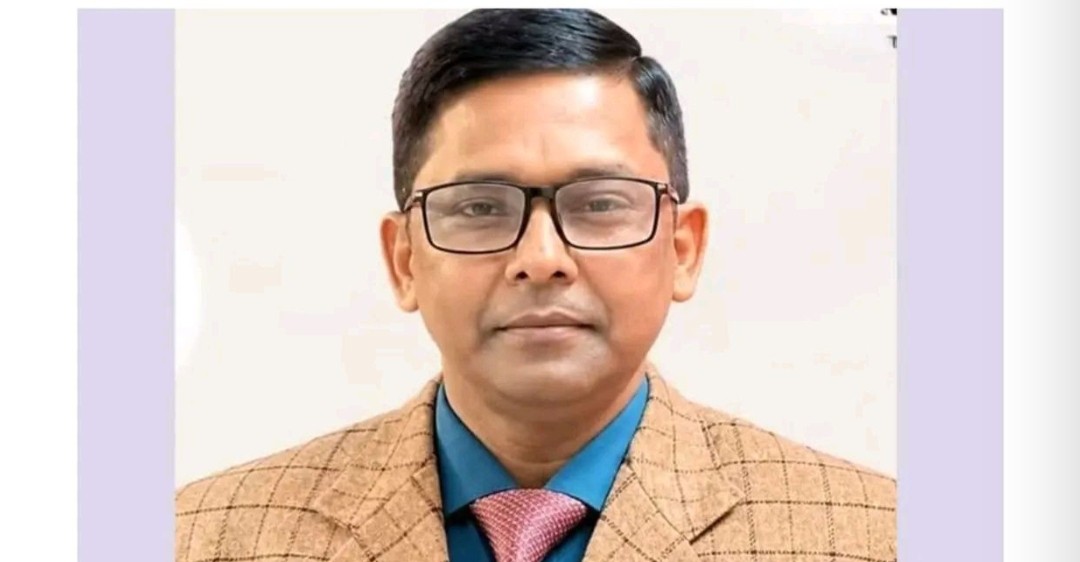 মিথ্যা অভিযোগ তুলে চাকরিচ্যুত করে দেওয়া হল রাজশাহী বিশ্ববিদ্যালয়ের হিন্দু শিক্ষককে 