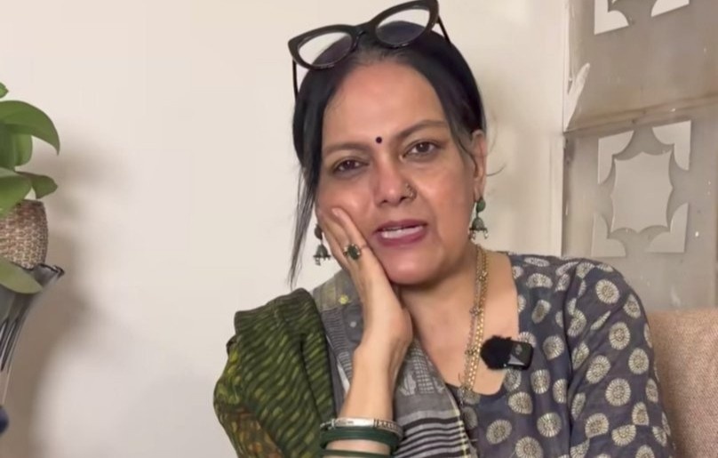 অর্থাভাবে ‘সি-গ্রেড’ ছবিতে অভিনয় করতে বাধ্য হয়েছিলেন বলিউডের প্রবীণ অভিনেত্রী সুস্মিতা মুখার্জি 