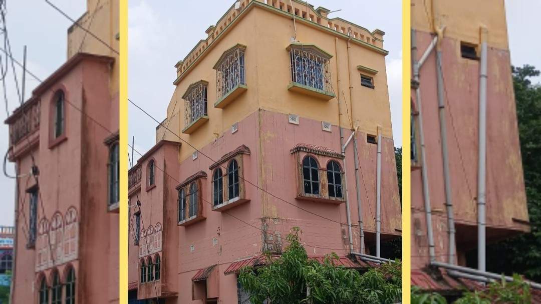 বীরভূমের পাথর মাফিয়া নাজিবুদ্দিন মণ্ডল ওরফে টুলুর খাদান ম্যানেজার ইফাজুল হকের মঙ্গলকোটের বাড়িতে পুলিশের হানা  