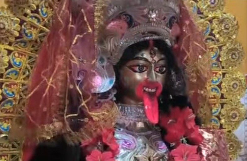 মালদার হবিবপুরে কালীমন্দিরে দুঃসাহসিক চুরি 
