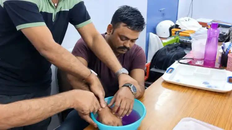 ঘুষ নেওয়ার অভিযোগে গ্রেপ্তার  হাওড়ার ব্যাঁটরা থানার সাব -ইন্সপেক্টর 