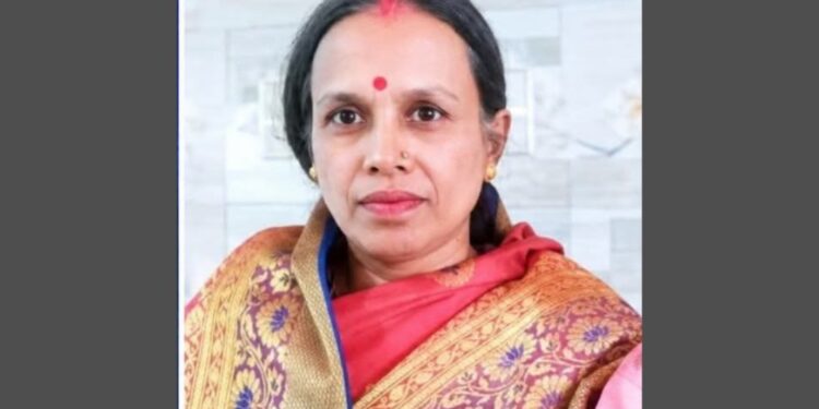 কক্সবাজারে নিজ বাড়িতে হিন্দু মহিলাকে নৃশংসভাবে কুপিয়ে খুন 
