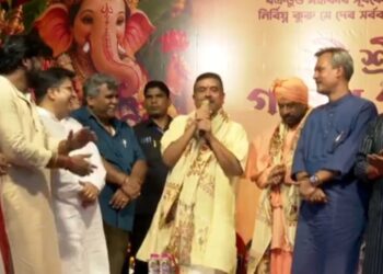 “টুকরে টুকরে গ্যাং” রূপী “অসুরদের থেকে “সাবধান” করে দিলেন মুখ্যমন্ত্রী শুভেন্দু অধিকারী 