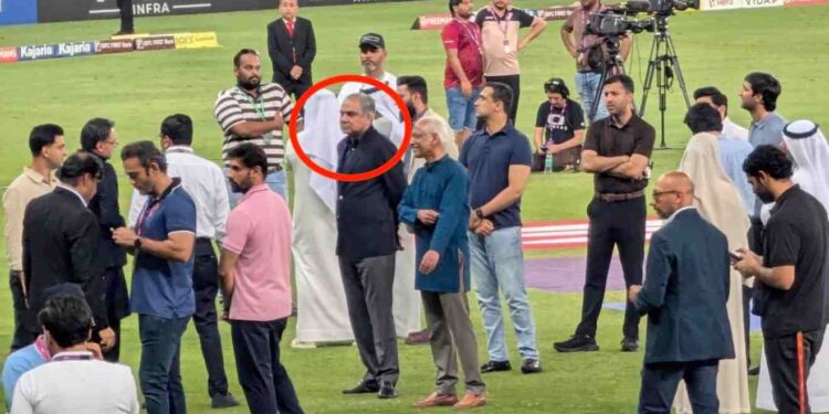 ফের আন্তর্জাতিক মঞ্চে বেইজ্জত পাকিস্তান, মহসিন নাকভির কাছ থেকে ট্রফি নিতে অস্বীকার করল ভারতের মহিলা দল ; খুশি আফগানিরা