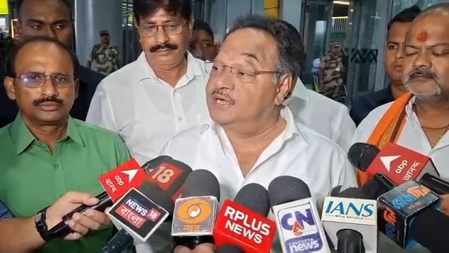 পুরভোটে এনসিপিআই (NCPI)-র সাথে জোটের প্রস্তাব ফিরিয়ে দিলেন শমীক ভট্টাচার্য ; বললেন : “বিজেপি একাই লড়বে এবং জিতবে” 