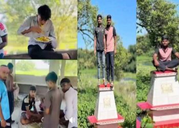 শ্মশানে গোমাংসের পিকনিক, চিতা ও সমাধিতে জুতা পায়ে ছবি তুলে পোস্ট করল কুষ্টিয়ার একদল জিহাদি