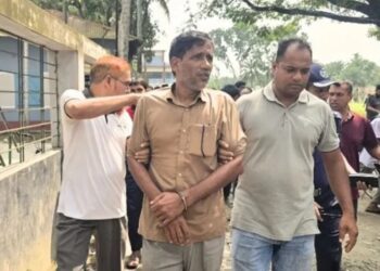 মাদ্রাসা নিয়ে মন্তব্য করার অপরাধে বাংলাদেশের হিন্দু স্কুলশিক্ষক গ্রেপ্তার 