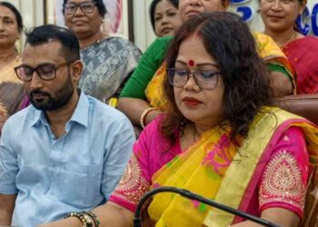 কোচবিহার জেলা পরিষদে নতুন  সভাধিপতি হলেন হিমানি ইশর, তবে তিনি “ঋত” নাকি “মমতা”পন্থী তা এখনো অস্পষ্ট 