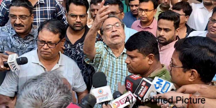 “এই কুণাল চোর” : সাংবাদিকদের বাইট দেওয়ার সময় এহেন ‘বেইজ্জত’তে চটে লাল ‘কালীঘাট তৃণমূল’ বিধায়ক কুণাল ঘোষ 