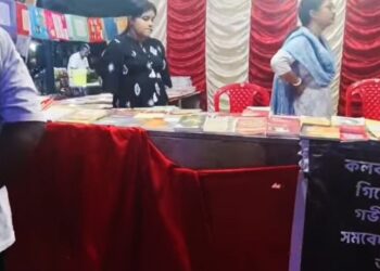 অশোকনগরে সিপিএমের বুকস্টল ঘিরে সংঘর্ষ, সংঘর্ষ থামাতে গিয়ে আহত এসআই, গ্রেপ্তার এক বিজেপি নেতা 