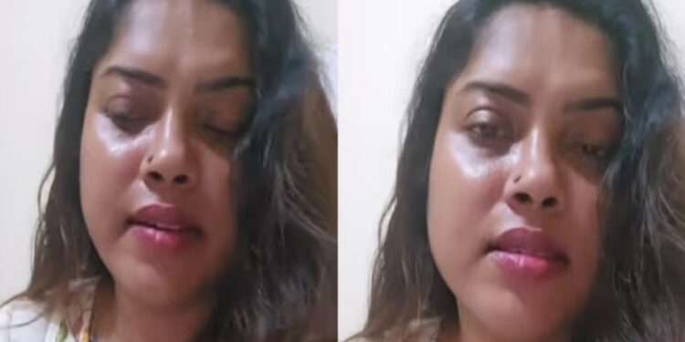 ‘৮০ বছর বয়সী যাজক চকলেটের লোভ দেখিয়ে শিশু কন্যাকে যৌন নিপীড়ন করেছে, উদভ্রান্ত মা তাকে ছুরিকাঘাত করেন’; সমাজকর্মী দিয়া সানার চাঞ্চল্যকর ভিডিও