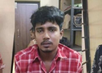 কেরালার কোঝিকোড়ে জাল কাগজপত্র দিয়ে স্পা-তে দুই স্ত্রীকে নিয়ে কাজ করা বাংলাদেশি যুবক  গ্রেপ্তার 