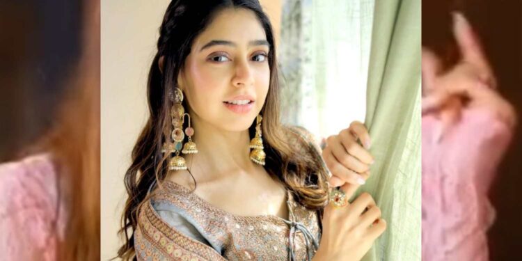 ‘আমি তোমাকে নায়িকা বানাতে পারি, কিন্তু তোমাকে আমার সাথে শুতে হবে’ : তেলেগু পরিচালকের কুপ্রস্তাব প্রকাশ্যে আনলেন অভিনেত্রী
