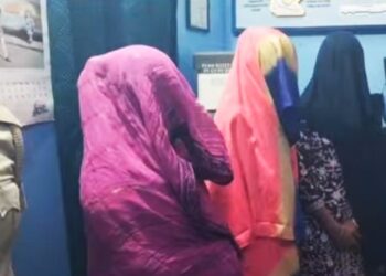 প্রায় ২ কোটি টাকার ব্রাউন সুগার তৈরির কাঁচামালসহ ওল্ড মালদা স্টেশনে পুলিশের হাতে পাকড়াও আসামের ৩ মহিলা 